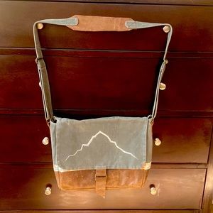 Canvas crossbody tote.